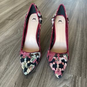 Shoedazzle Mesh Floral Pumps!
